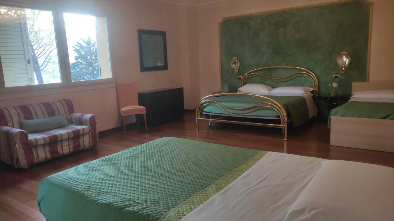 アスコリ・ピチェーノ Parco Dei Gelsomini Bed & Breakfast エクステリア 写真