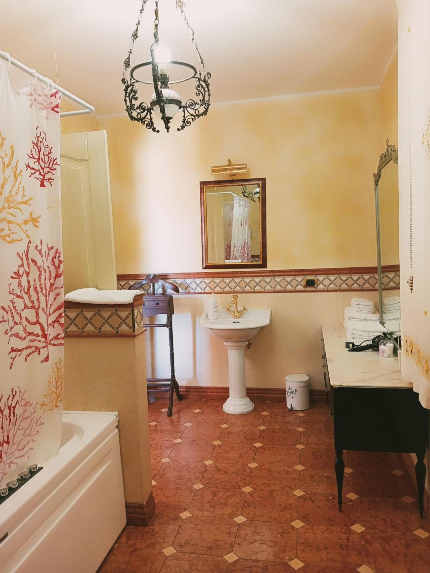 アスコリ・ピチェーノ Parco Dei Gelsomini Bed & Breakfast エクステリア 写真