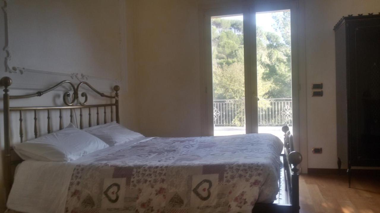 アスコリ・ピチェーノ Parco Dei Gelsomini Bed & Breakfast エクステリア 写真
